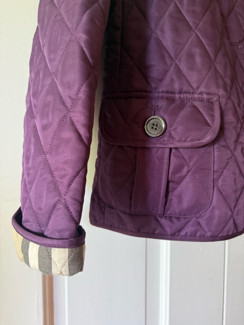 Burberry Purple Quilted Jacket with Signature Check Lining - Picture 3 of 7